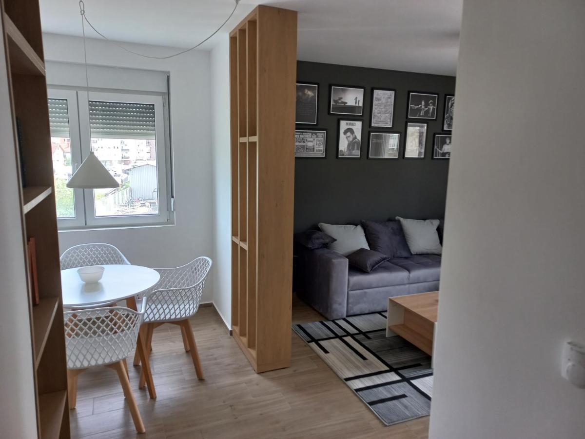 Lovely One Bedroom Apartment Ub Esterno foto
