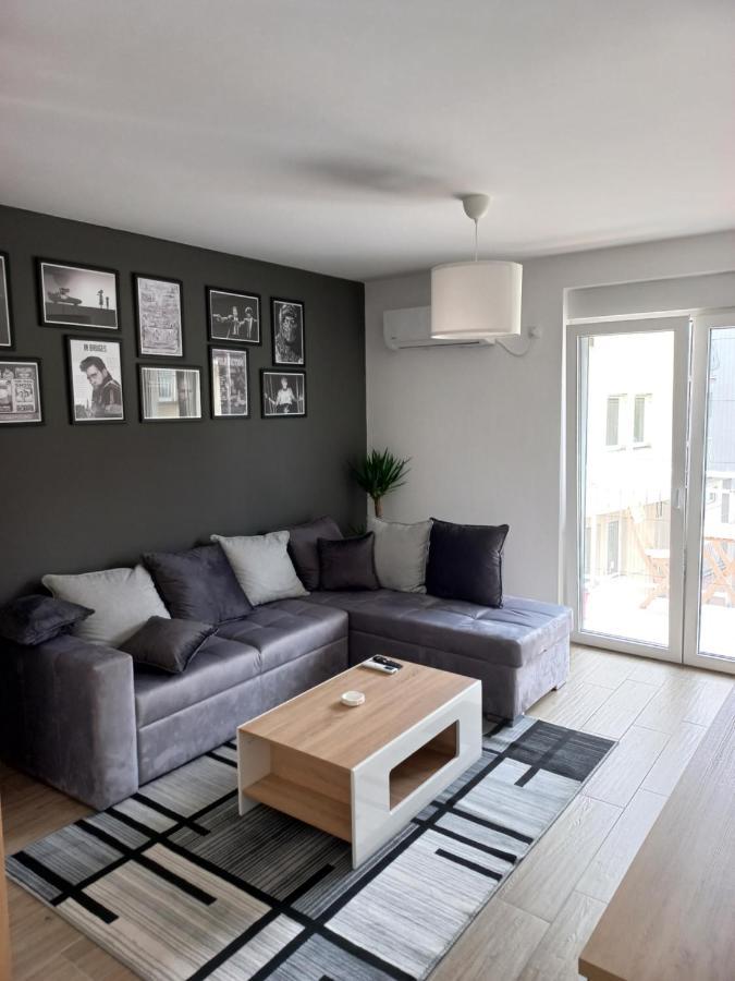 Lovely One Bedroom Apartment Ub Esterno foto