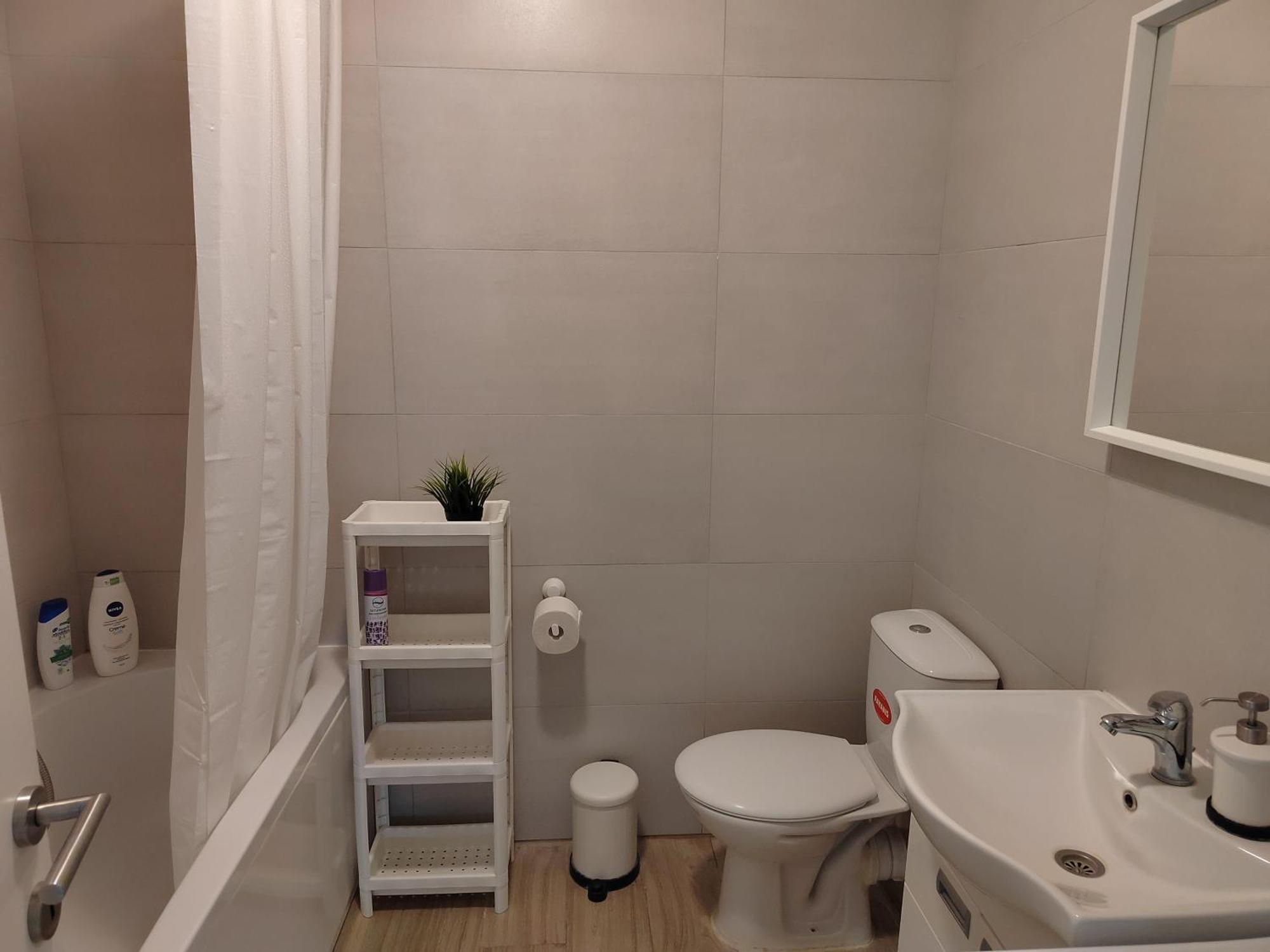 Lovely One Bedroom Apartment Ub Esterno foto